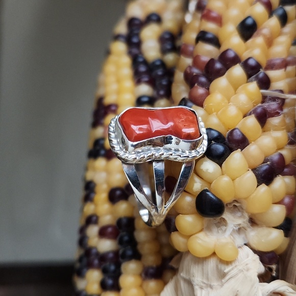 Gorgeous NWOT Native American Navajo Handmade Coral & Sterling Ring ♥️🎁💍 - Picture 13 of 13